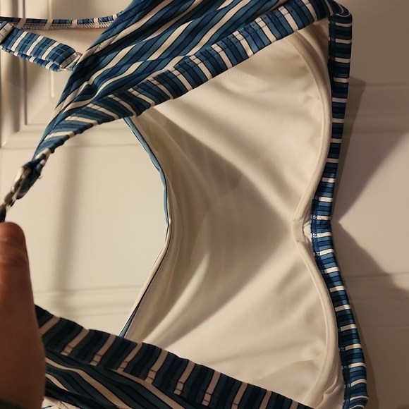 COPY - Plus Size Bikini Top - Picture 3 of 4